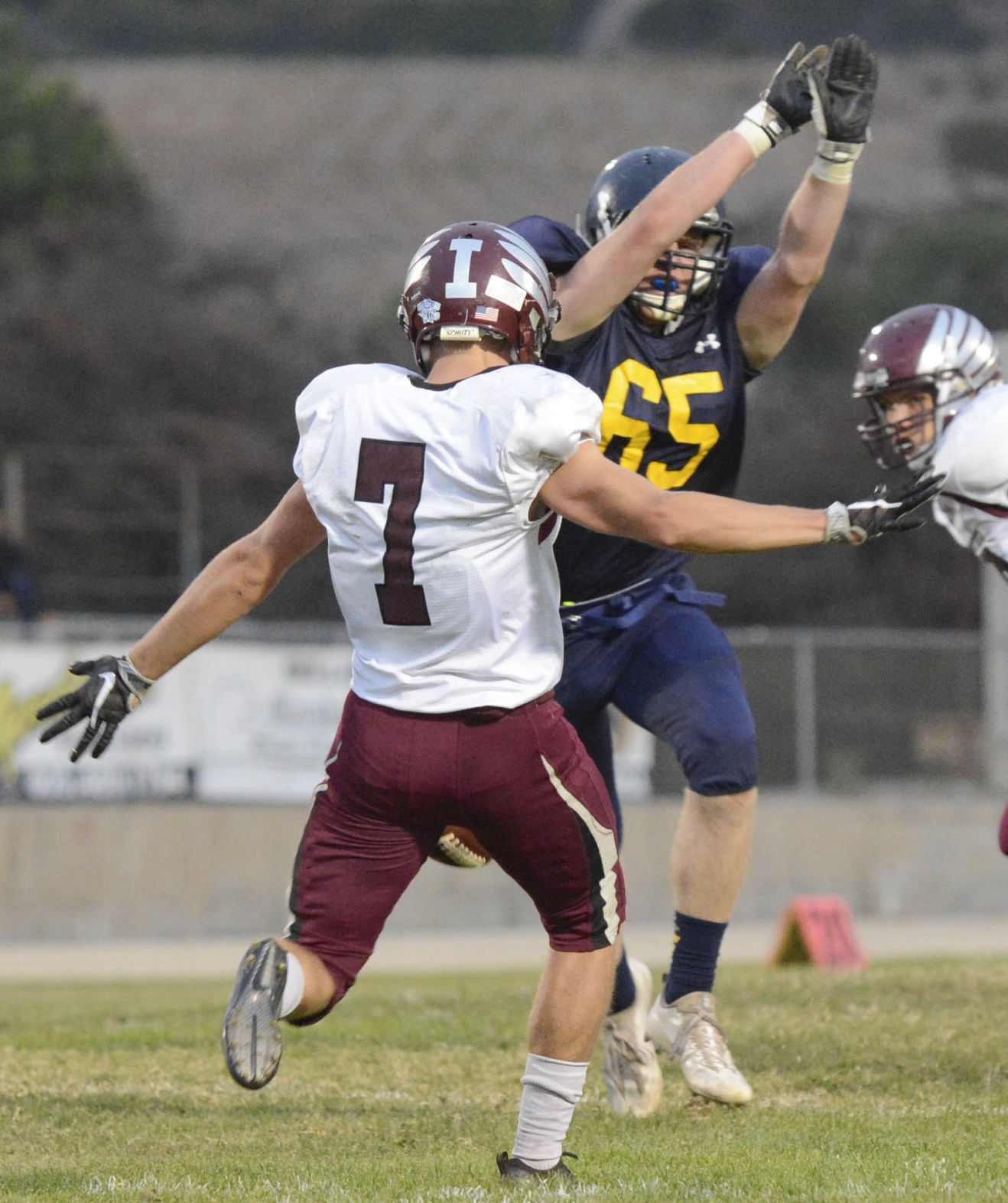 090916 Ind AG football 12.jpg